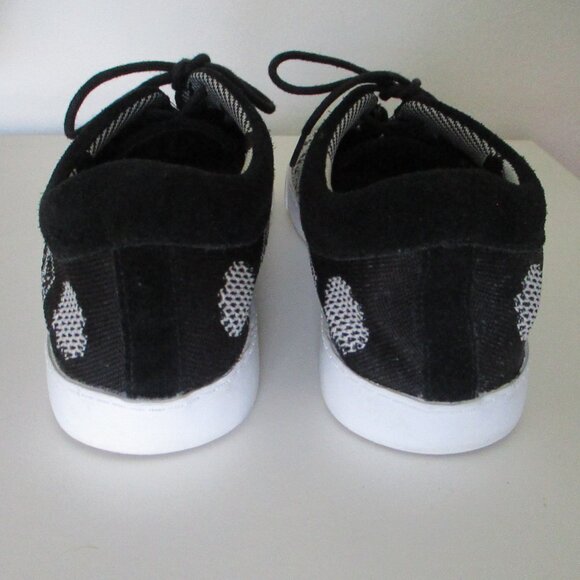 Clarks Somerset Womens Black & White Aerated Fashion Sneaker NWOB - Size 8M - Picture 8 of 9